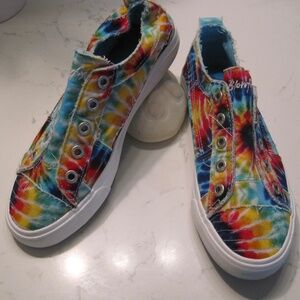 Blowfish Rainbow Malibu Tie Dye SlipOns Women’s Size 10